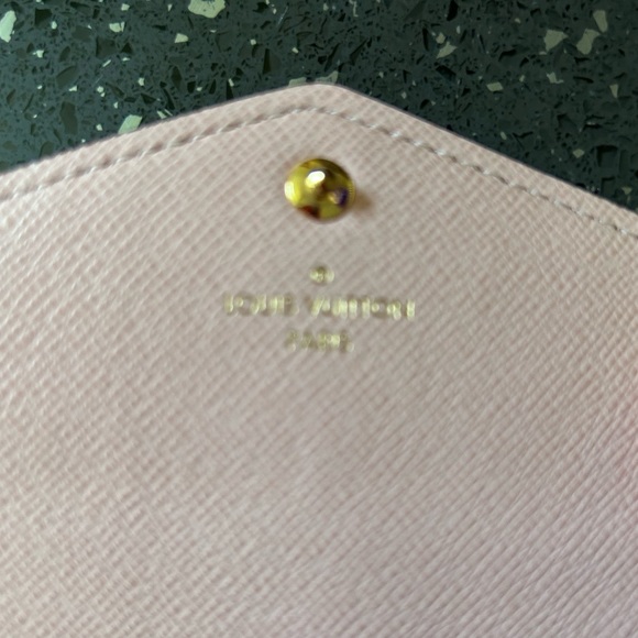 LOUIS VUITTON Sarah Wallet monogram - Picture 9 of 14